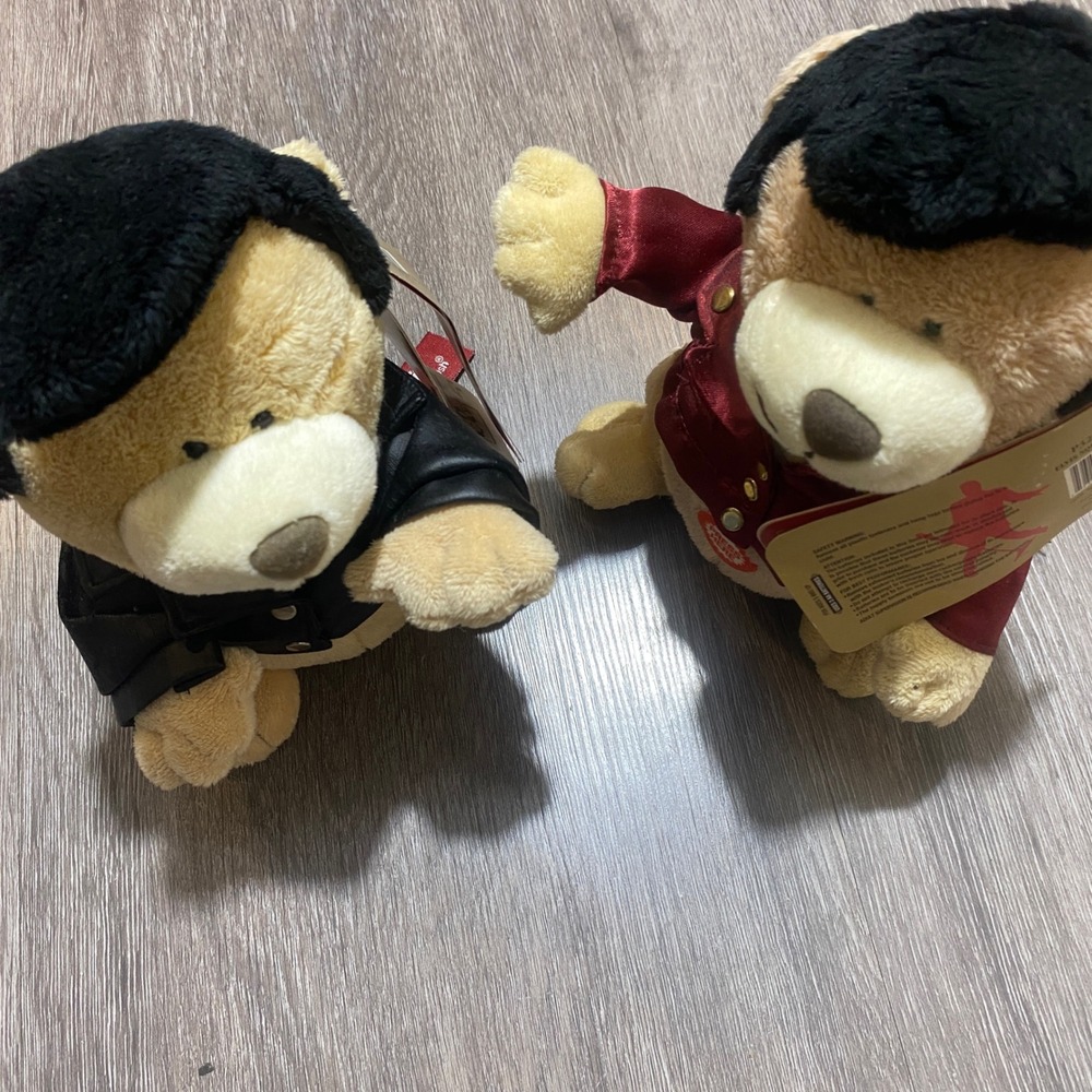 Elvis Presley Plush Squeezer Bear Musical Set Black‎ Red Jackets